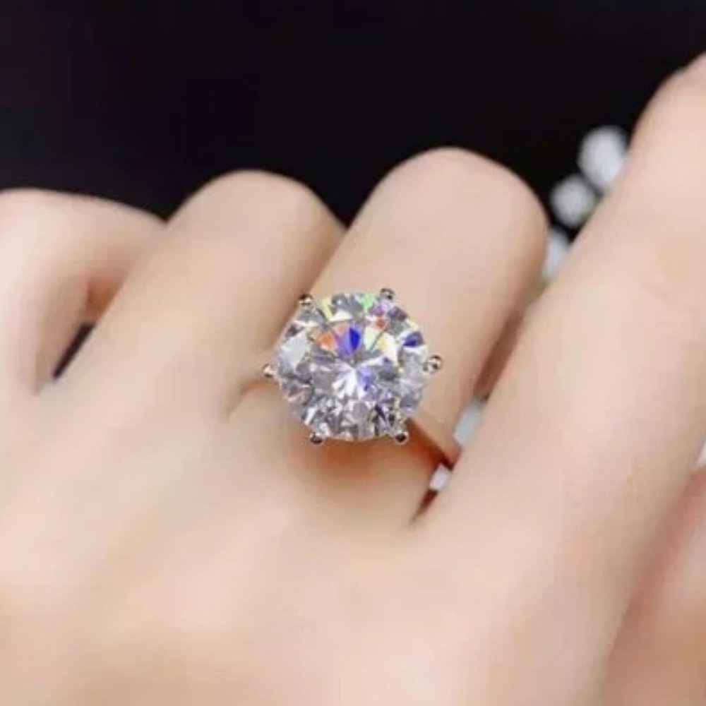 Certified 5ct. t.w. Diamond Moissanite Round Solitaire Engagement Ring NEW